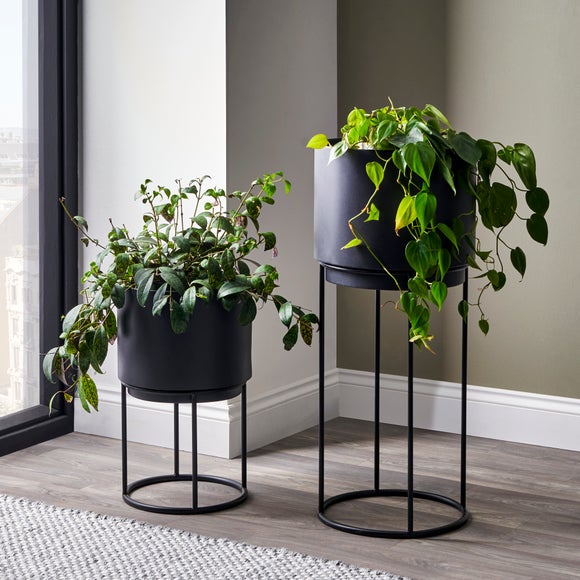 Set of 2 Round Graphite Metal Plant Stands