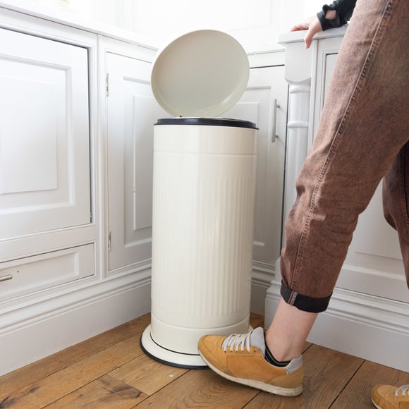 KitchenCraft Living Nostalgia 30L Pedal Bin